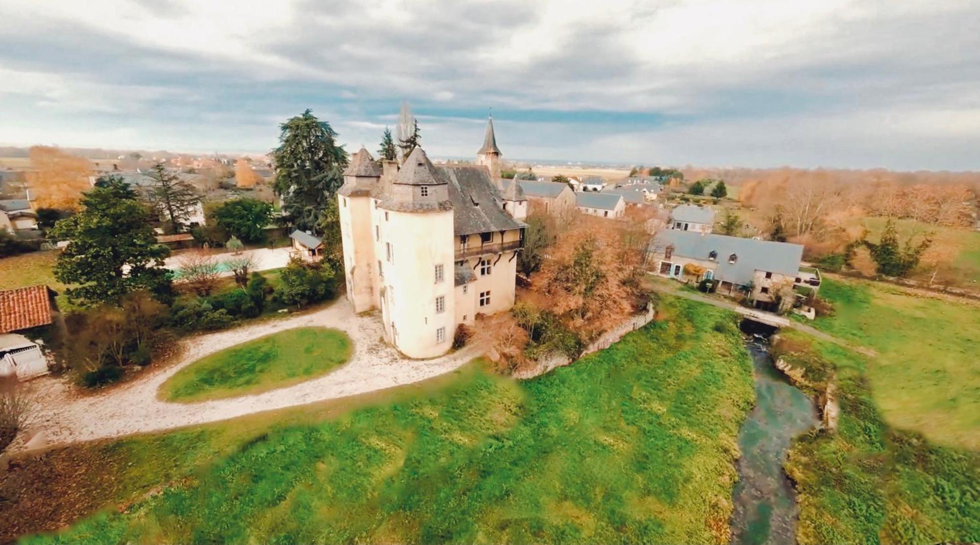Le Moulin Du Chateau De Horgues Kültér fotó